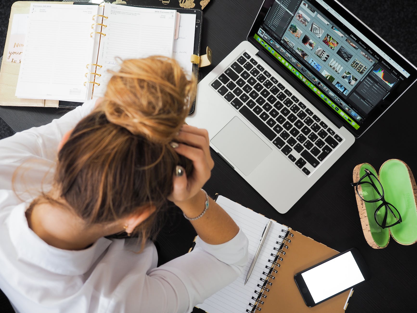 How to Handle On-Camera Meeting Anxiety